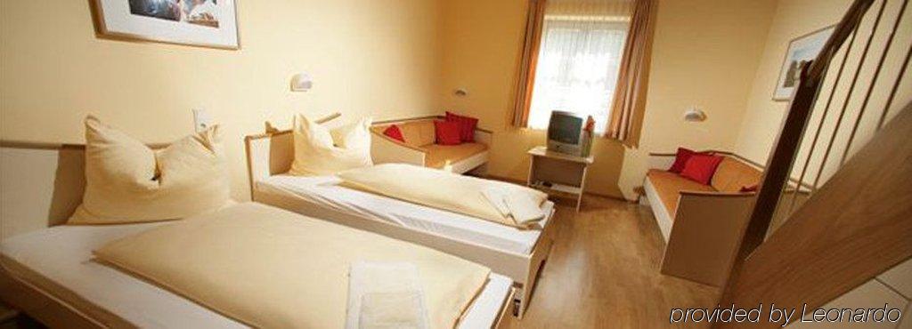 Jufa Hotel Poellau - Bio Landerlebnis الغرفة الصورة