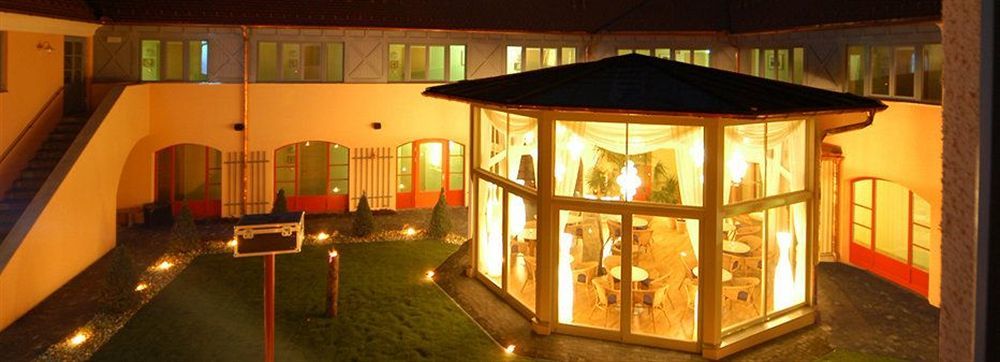 Jufa Hotel Poellau - Bio Landerlebnis المظهر الخارجي الصورة
